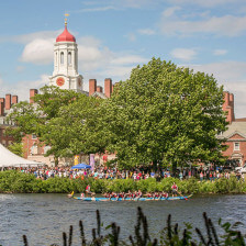 Bateau-dragon à l’Université d’Harvard à Cambridge, Massachusetts
